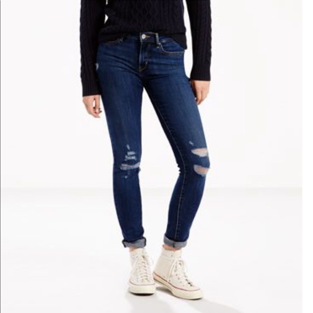 Levi’s 711 Skinny. Size 26 waist, 28 length.